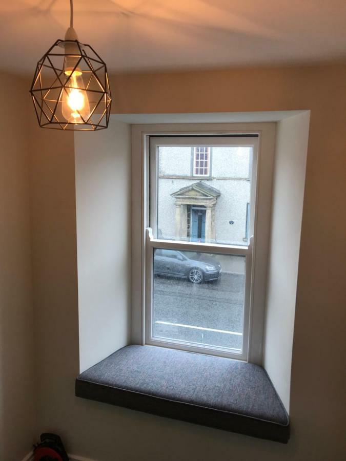 Bush House Accommodation - The Distillery Bushmills Bagian luar foto